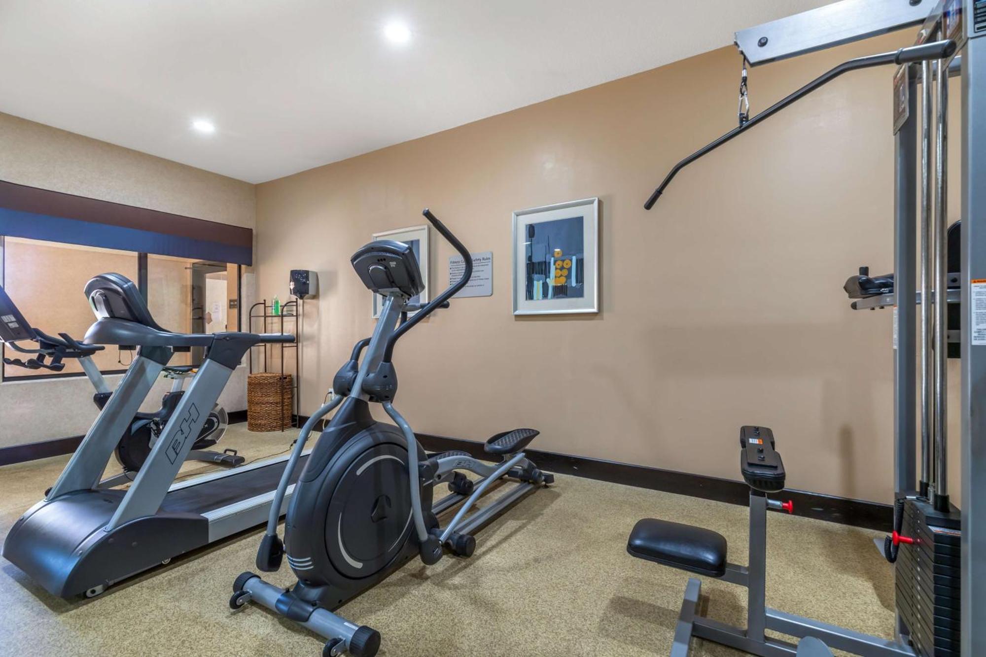 Best Western Plus Lytle Inn And Suites מראה חיצוני תמונה