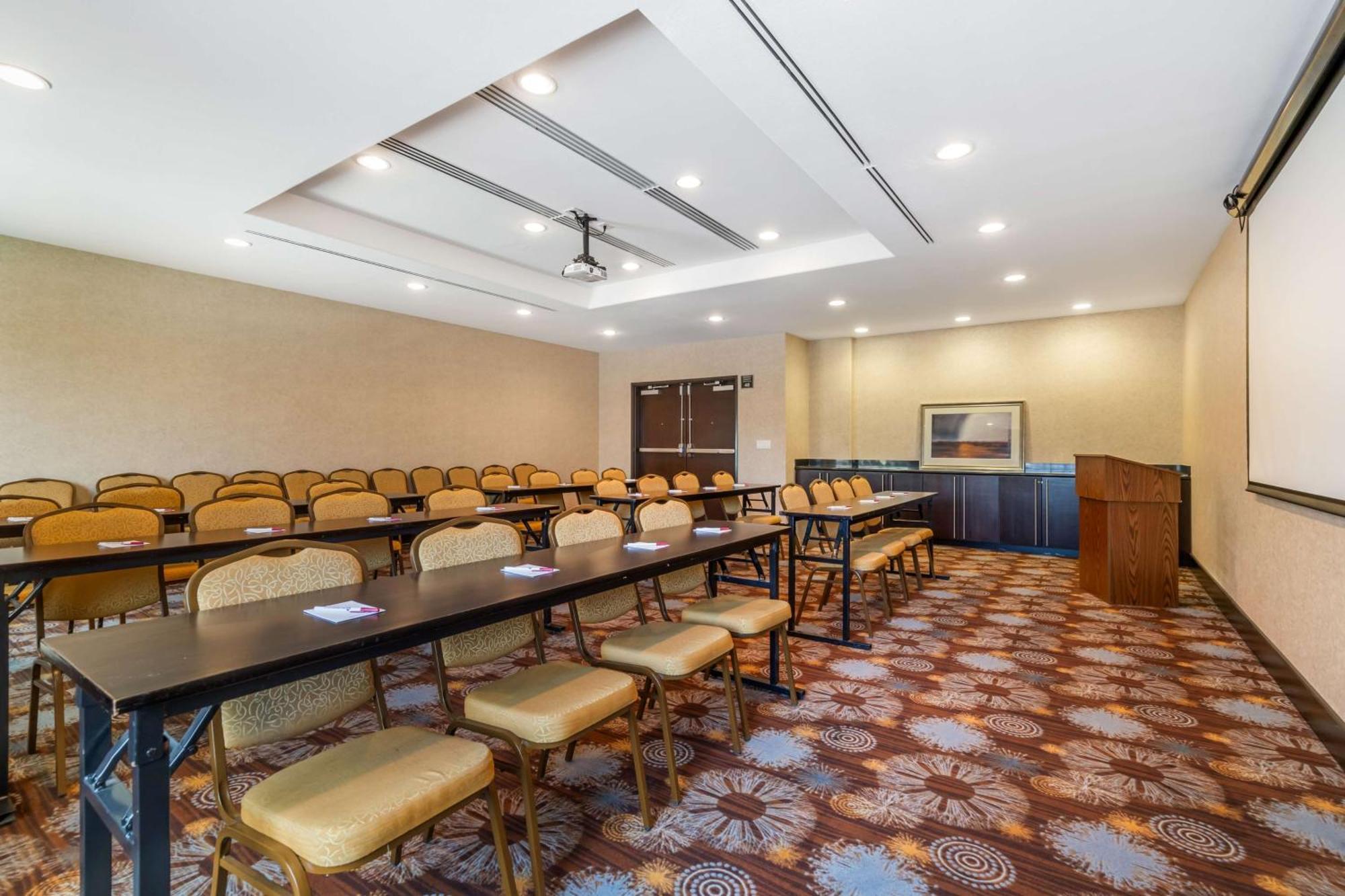 Best Western Plus Lytle Inn And Suites מראה חיצוני תמונה