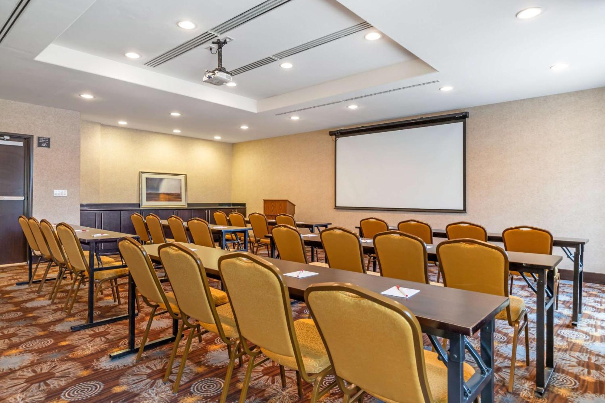 Best Western Plus Lytle Inn And Suites מראה חיצוני תמונה