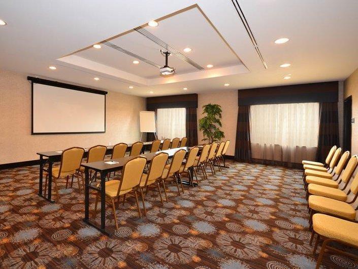 Best Western Plus Lytle Inn And Suites מראה חיצוני תמונה