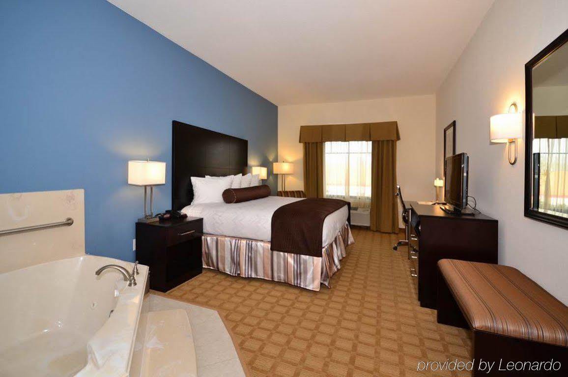 Best Western Plus Lytle Inn And Suites מראה חיצוני תמונה